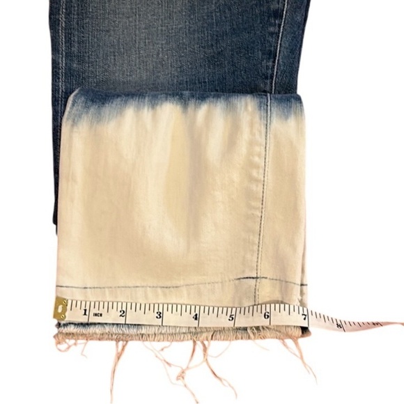 CITIZENS OF HUMANITY Agnes Crop Mid
Rise Slim Straight dark wash Jeans, size 26 - Picture 9 of 12